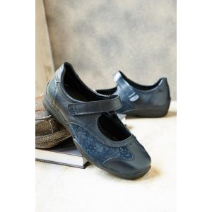 Womens Wide Fit Stretch Fabric Touch Strap Shoes - Winnipeg